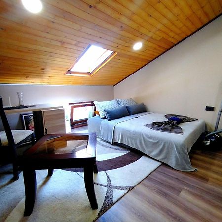 Low Budget Apartment With Breakfast 瓦爾納 外观 照片